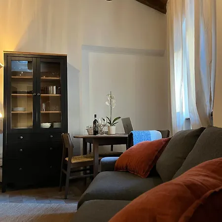 아파트 Navigli Flat Torricelli *
